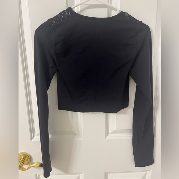 Varley Crescent Long Sleeve Seamless Crop Top - Picture 9 of 12